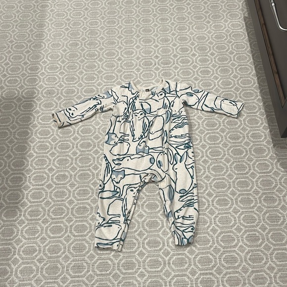 Arctic Animals Pieced Romper - Picture 4 of 6